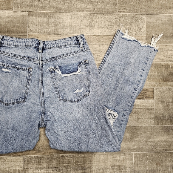 Vervet Women's Jeans - Picture 10 of 13